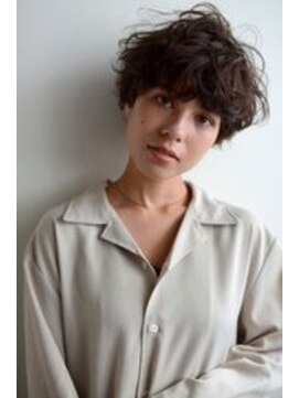 ガレージ バイ グリーン 原宿 表参道(Garage by green) マニッシュショート×パーマ