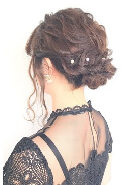 ラブクロムトーキョー オモテサンドウ(LOVECHROME OMOTESANDO) 結婚式二次会着物浴衣におすすめ☆ドレスヘアアレンジ