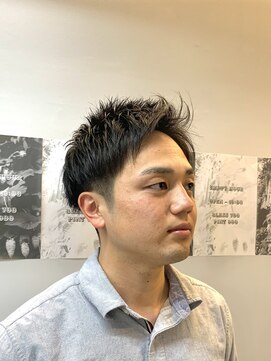 フランクスバーバーザスタンド(Frank’s barber the stand) スペインカール/スパイキーショート/フェザーパーマ/飯田橋F