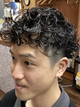 コダマ 新大塚店(KODAMA) ツーブロックパーマショートスタイル