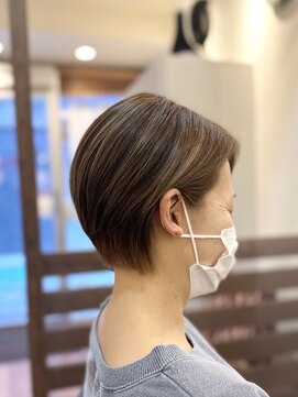 フリージア(freesia) ショート/30代40代50代/艶髪/白髪染め