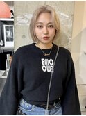blonde bob