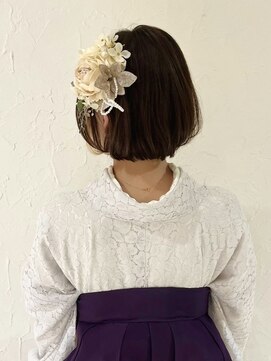 バサラ 大阪梅田店(VASARA) 大阪 袴レンタル 学校の先生にもおすすめです