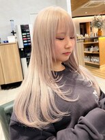 リコ(RiCO)&nbsp;レイヤー  顔まわりレイヤーホワイトベージュ　　町田　髪質改善