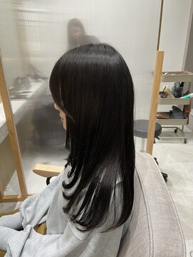 ジーナ サンシャイン通り池袋(Zina) レイヤー　ハッシュカット　zina タナカユウタ