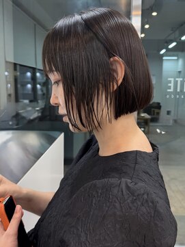 ホワイト キタサンドウ(WHiTE kitasando) ワンレンボブ/ワンレングス/黒髪/髪質改善ストレート/縮毛矯正