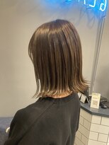 カルゥグラッシー(KALOU glassi)&nbsp;ミディアム×グレージュカラー【中村隆寛】