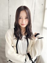 ナル 宇都宮(nalu)&nbsp;センターパートのAラインミックスカールスタイル