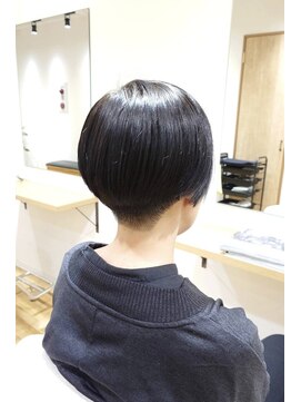 ジーナ(ZINA) 刈り上げショート