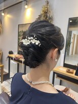 エラ(Ella)&nbsp;上品なアップアレンジ