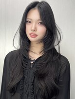 イキ 表参道(iki omotesando)&nbsp;レイヤーカット/バレイヤージュ/ブリーチ/髪質改善[表参道駅]