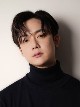 グロウ 博多店(growth) 博多メンズビジネスナチュラルショート