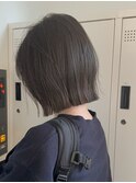 大人ボブ　切りっぱなしボブ　前下がりボブ　縮毛矯正　外ハネ
