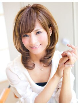 アフロート ディル(AFLOAT D'L) 《AFLOATディル裕二朗》上品でボリュームのあるセミディヘア