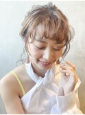 紐アレンジポニー_耳かけウェーブパーマフォギーベージュ_77546
