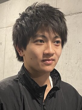 フイ 代々木(Hui) メンズ/アップバング/ツーブロックマッシュ/束感ショート波巻き