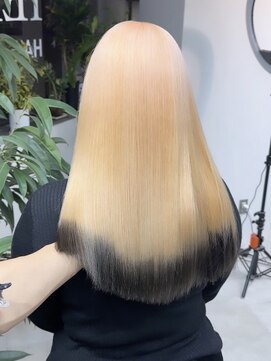 ヴェルデ(Verde) ペールオレンジ ブラックデザイン ダブルカラー ハイトーン