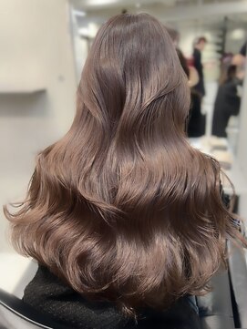 サイン 表参道(SIGN) レイヤーカットインナーカラーイヤリングカラー色落ち綺麗表参道