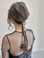 ラックセカンドスペース(LUCK 2nd SPACE)&nbsp;【お呼ばれスタイル】タイトポニー　　畑瀬彩華