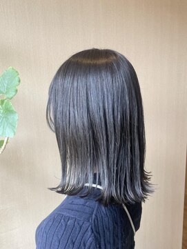 エム インターナショナル 白岡 キュート(EMU international CUTE) 大人可愛い透明感ダークカラー