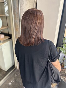 エヴリンアンドペイジ(Evelyn&paige) ベージュカラー/ミディアム【神戸/元町】