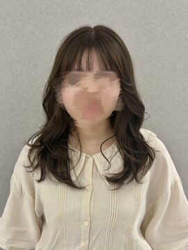 ルクス(Luxs) 【レイヤーカット×オリーブカラー】