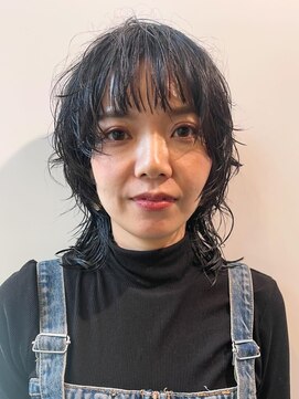 クィーンズガーデンバイケーツーギンザ(QUEEN’S GARDEN by K two GINZA) ウルフパーマ/ミディアムパーマ