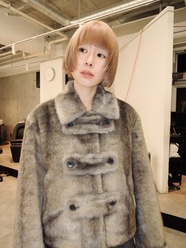 天神　ブリーチなしダブルカラー　レイヤーカット　暖色カラー