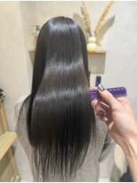 ジーナ 高槻(Zina) 髪質改善*美髪グリーンアッシュ*美髪【Zina高槻】