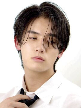 オーシャントーキョーオーバー 渋谷(OCEAN TOKYO OVER) 韓国マッシュセンターパートツーブロックフェザーパーマシャドウ