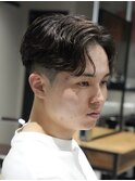 MEN'S/毛流れサイドパート×テーパーフェード/ビジネスヘア