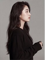 キヴィ(kivi)&nbsp;大人艶髪ロング×透明感グレージュ 暗髪でも垢抜け