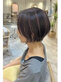 白髪ぼかしハイライトで艶を纏う、大人のダークボブ