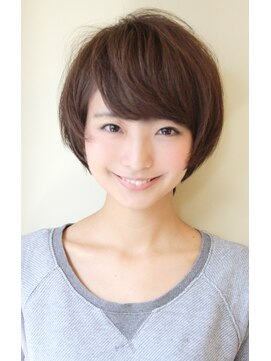 レウナ 外苑前(Reuna) ３０代４０代におススメコンパクトショート