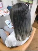 透ける髪色グレージュグラデーション