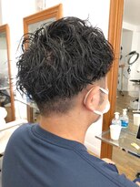 ヘッズ 本八幡店(HEADS)&nbsp;MEN'S HAIR  センターパート　ツイストスパイラル　コンマヘア