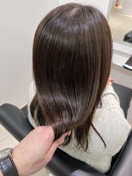 アンテイク(ANTEQUE) 赤み消し／アッシュ／グレージュ