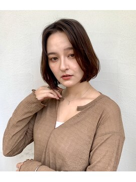 エテバイリリア(ete by LILIA.) 大人可愛い内巻きボブ