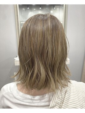 レイドバック(LAID BACK) ベージュボブ☆ハイライト