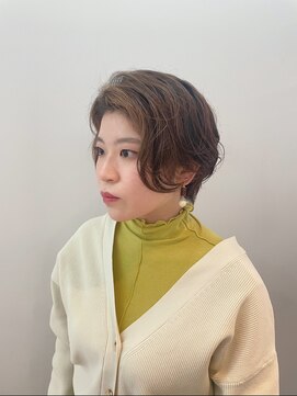 ファイブバイジエクト 堀江(FIVE by The Ect) 堀江ショート ショートパーマ パーマヘア 前髪なしショート