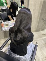 ラック(LUCK)&nbsp;レイヤーぱっつん前髪ステップボーンカットシルキー船橋/韓国