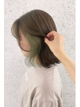 カリーナコークス 原宿 渋谷(Carina COKETH) 1ブリーチで叶うオリーブカラー