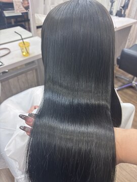 ネクサス 心斎橋(Nexus) イメチェン/ホワイトブロンド/外ハネボブ/美髪/ワイドバング