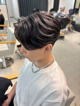 ソルバー(SOLVER) 色気センターパート×ニュアンスパーマ