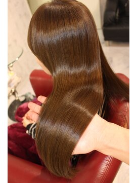 エデン トリートメントサロン 難波店(EDEN) オリーブベージュ