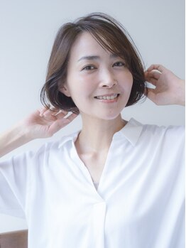 カレラ 新松戸店(KARERA)の写真/【新松戸駅徒歩2分】定番のグレイカラーから白髪ぼかしまで対応可能◎上品で女性らしいスタイルを実現♪