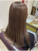 ヘアグレージュカラーデザインカラーシルキーベージュ斜めバング