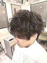 オーガニックのパーマ剤でダメージ軽減、ロッドも一本一本考えられた配置で巻き込みます★