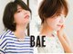 ベイ(BAE)の写真