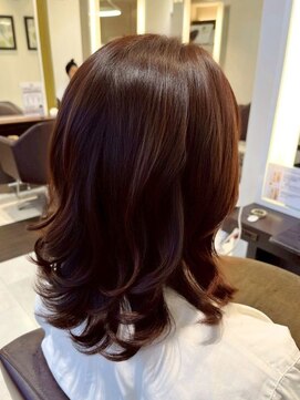 ソシエ 山陽姫路店 レッドブラウン×ミディアムカールレイヤー